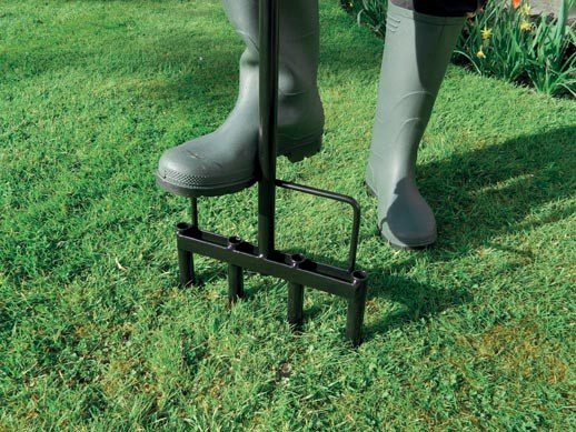 Heavy Duty Hollow Tine Lawn Aerator - Image 3