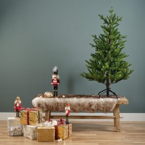 Everlands 120 cm (4ft) Allison Pine Christmas Tree